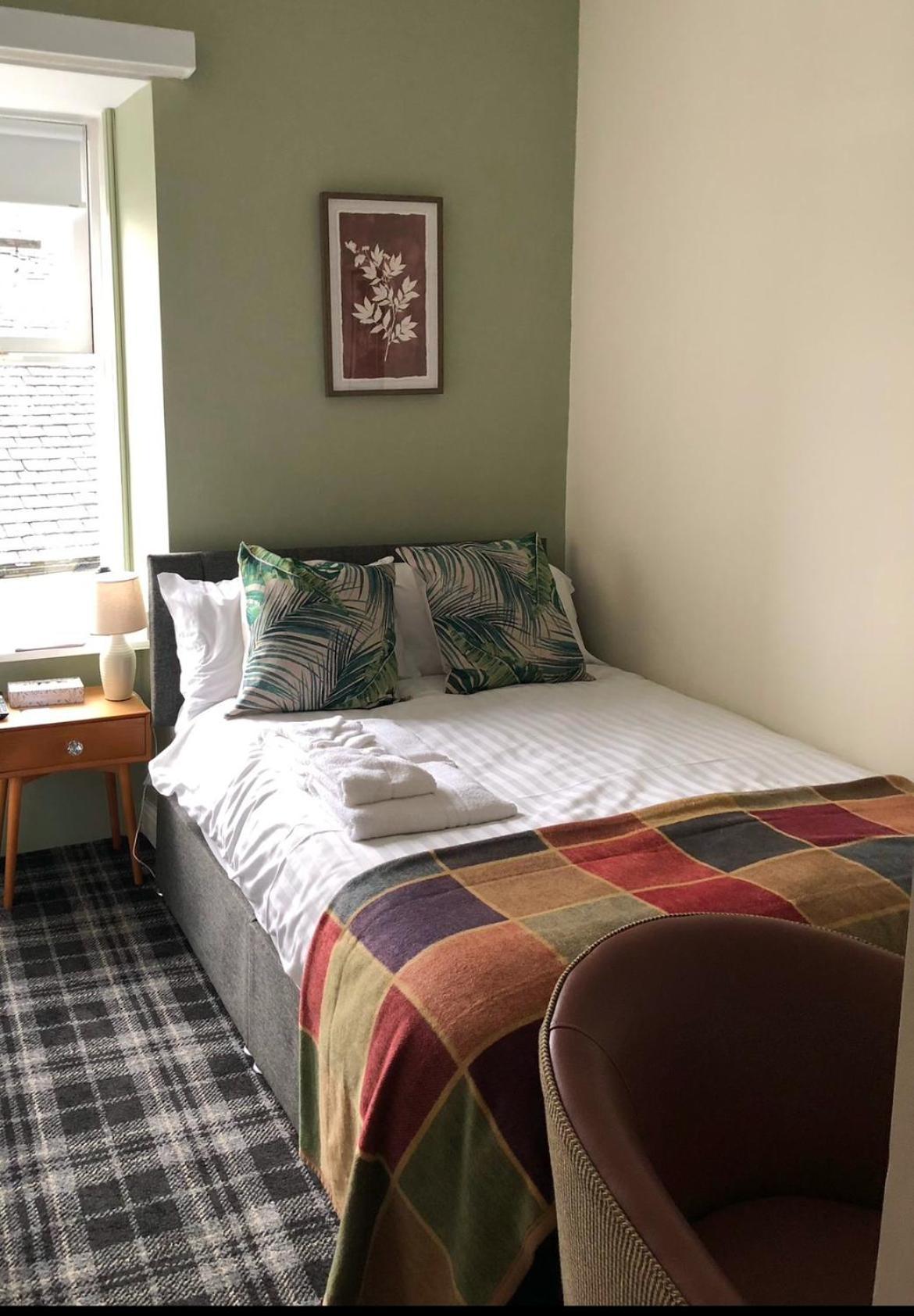 The Rhu Inn Extérieur photo